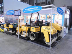 福瑞得公司參加2014年寶馬展，吸引來(lái)自各國(guó)的客戶參觀