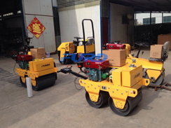 福瑞得壓路機座駕壓路機、手扶壓路機準備發(fā)貨