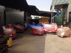 福瑞得機械3臺座駕，2臺手扶壓路機，1臺5米二次結(jié)構(gòu)澆注機包裝完畢及時發(fā)貨