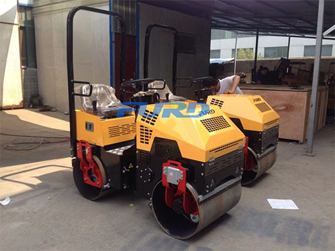 如果座駕壓路機(jī)發(fā)動(dòng)機(jī)過熱應(yīng)該怎么做？